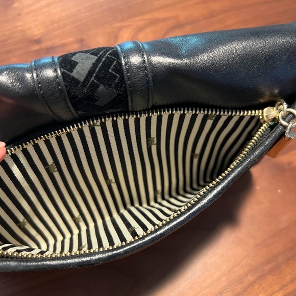 L.A.M.B clutch - Picture 6 of 7